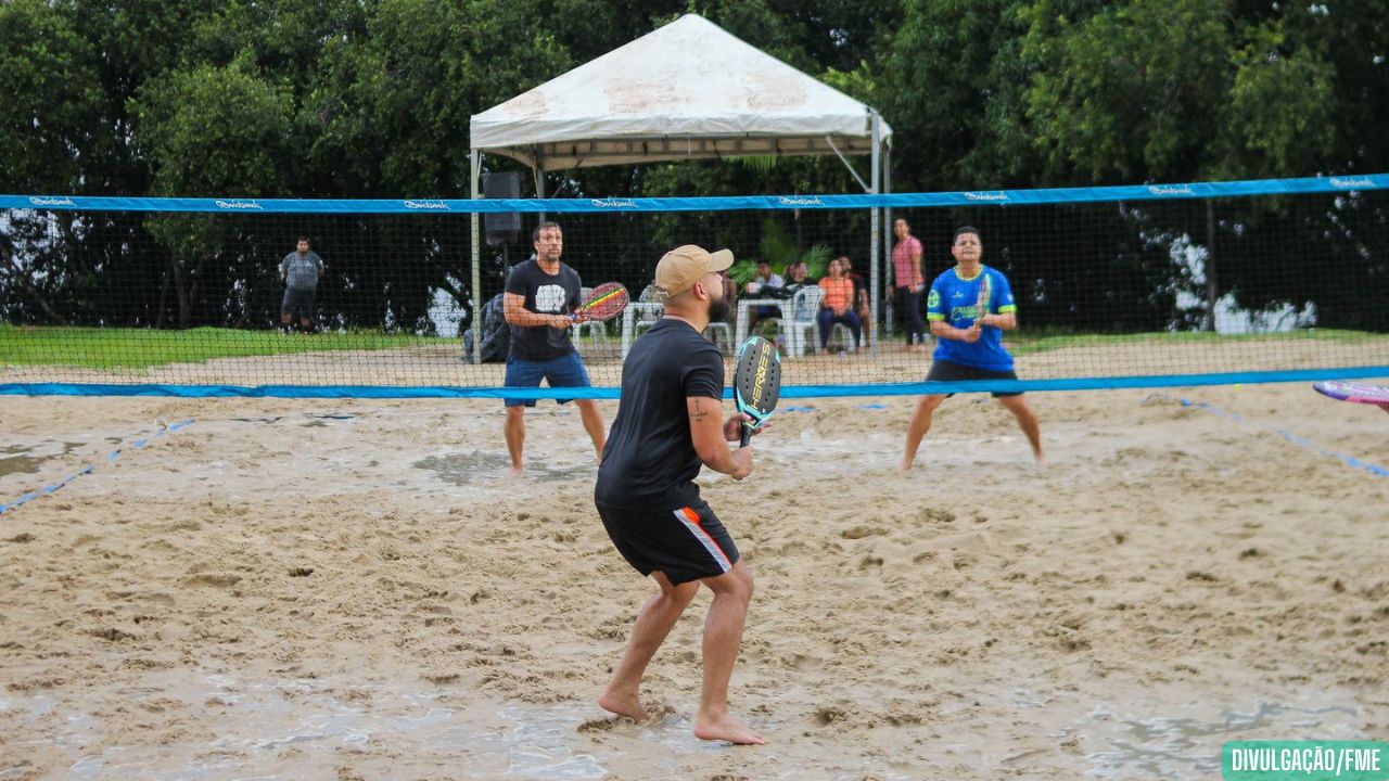 Atividades esportivas movimentam Festa do Trabalhador na orla da Ponta Negra