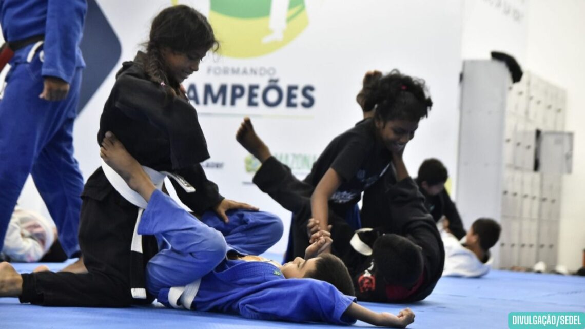Governo do Amazonas abre 50 vagas para aulas gratuitas de jiu-jitsu na Vila Olímpica de Manaus