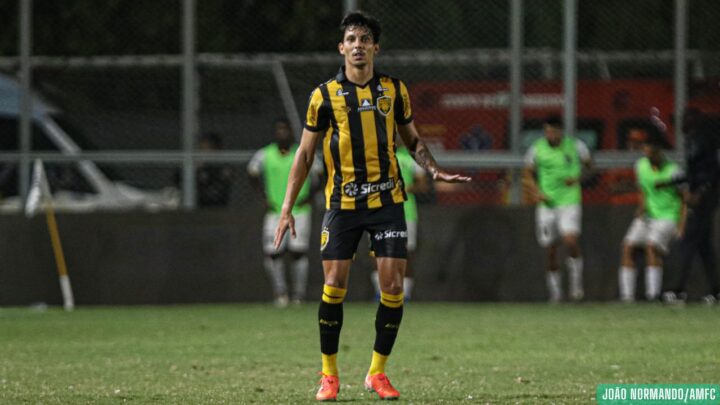 “Voltarei mais forte”: zagueiro Iverton vai passar por cirurgia no joelho e desfalca o Amazonas por até nove meses