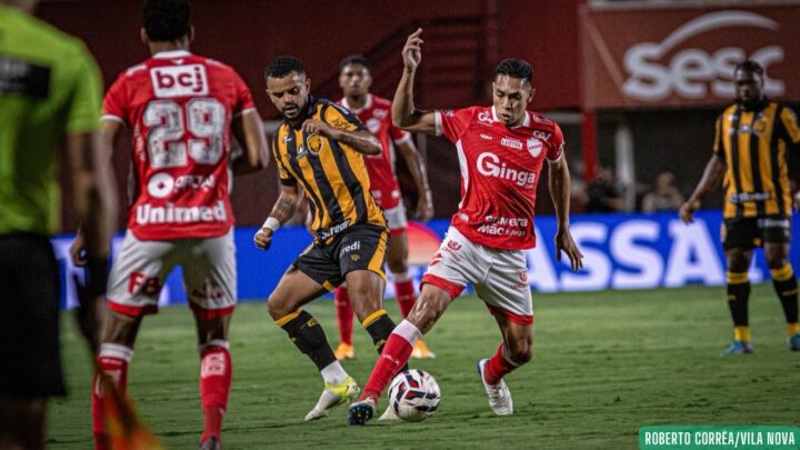 Quem não faz… Amazonas sofre gol no fim e perde por 1 a 0 para o Vila Nova, em Goiânia