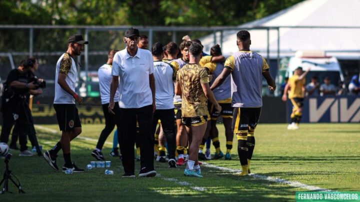 Em reestreia de Lana, Amazonas bate o Cuiabá no Zamith por 2 a 0 e segue vivo na Série B