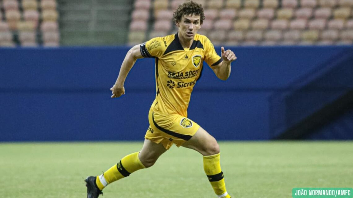 Perto dos 100 jogos, Fabiano valoriza permanência no Amazonas: “Renovar aqui é acreditar no projeto”