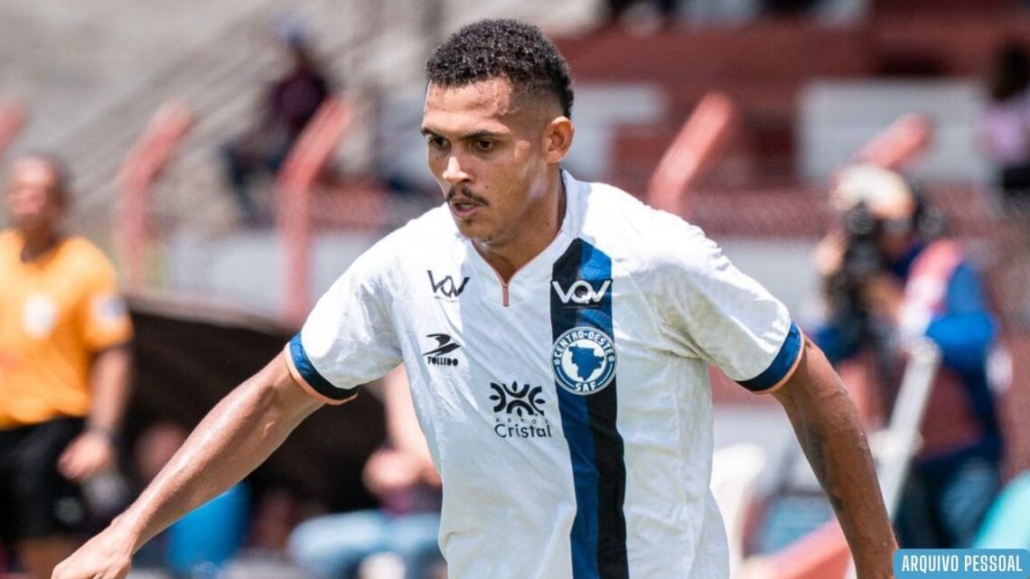 Emprestado pelo Centro Oeste-GO, atacante Sávio reforça o Manaus FC na sequência da temporada