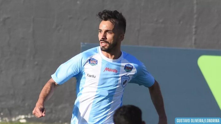 Manaus FC acerta contratação do meia Caíque Valdivia, ex-Cruzeiro-AL, para a sequência da temporada