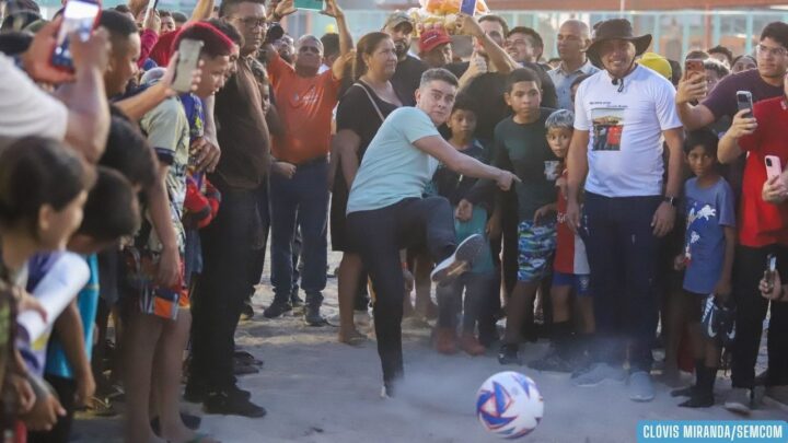 Prefeito David Almeida entrega 36° complexo esportivo e amplia estrutura de esporte e lazer na zona Leste