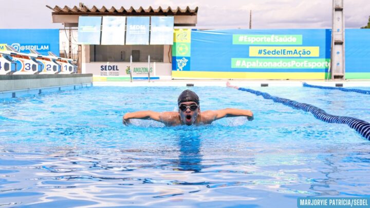 Governo do Amazonas abre vagas para natação de crianças e adolescentes na Vila Olímpica de Manaus
