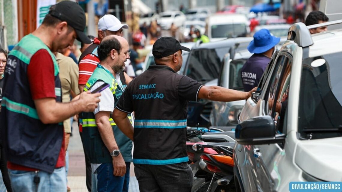 Ação integrada da prefeitura combate ocupação irregular de vagas do Zona Azul no Centro