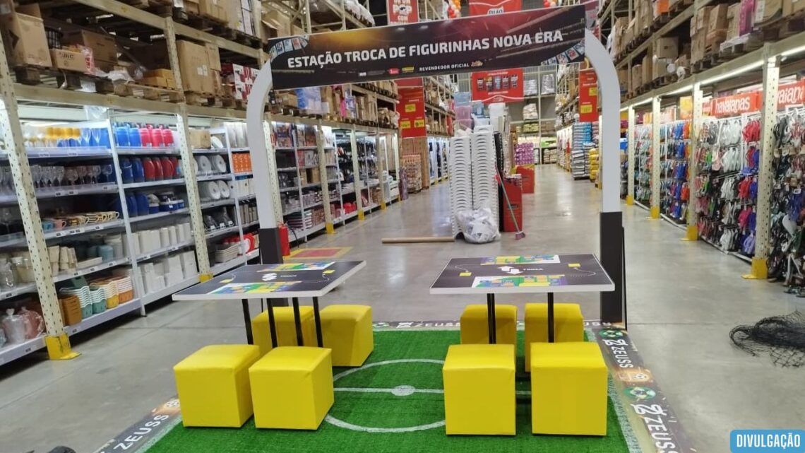 Espaço itinerante do Super Nova Era fortalece tradição da troca de figurinhas da Copa do Mundo