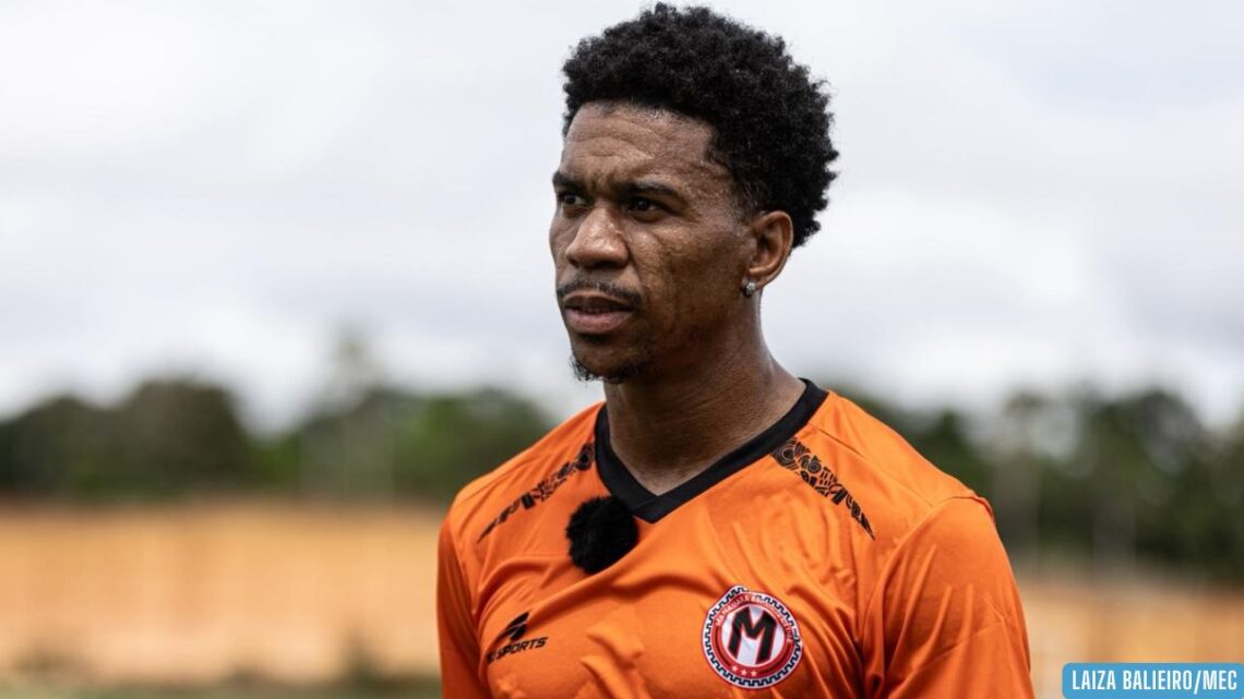Manauara anuncia atacante Fernandinho, ex-Votuporanguense-SP e Amazonas, para a sequência da Série D