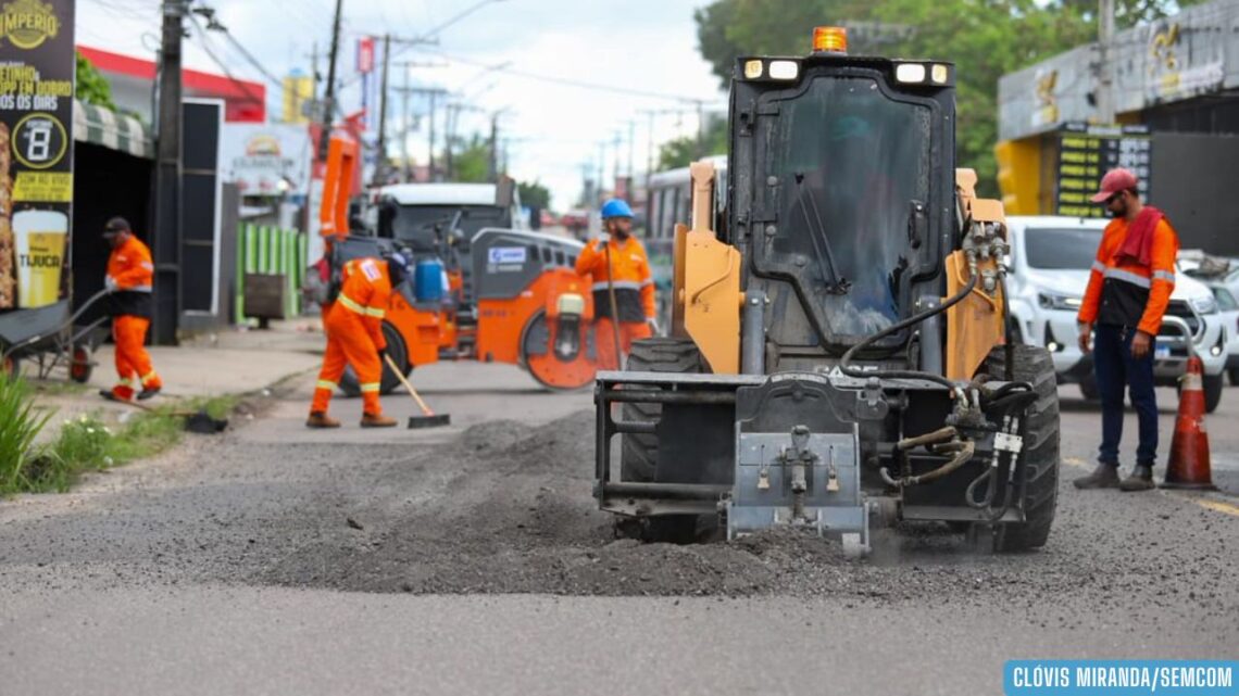 Prefeito Renato Junior inicia na zona Norte operação ‘Tapa-Buracos’ com 21 frentes de obras e 150 trabalhadores envolvidos no asfaltamento e limpeza de vias por toda cidade