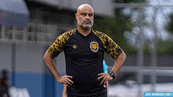 Cristian de Souza aceita proposta do Santa Cruz e deixa o comando técnico do Amazonas FC