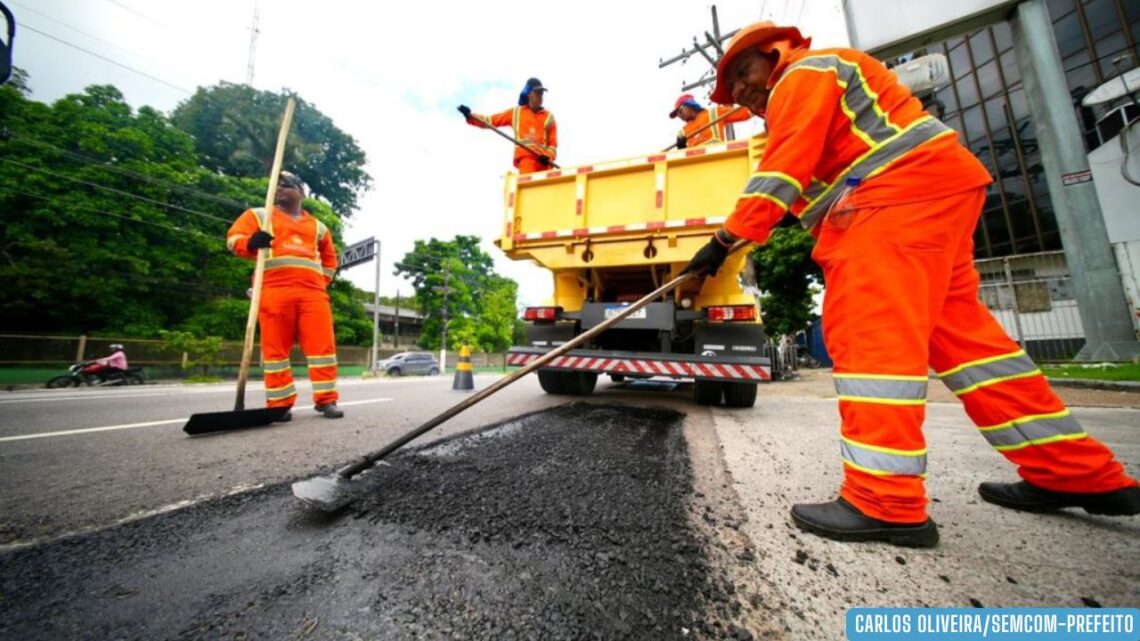 Em manhã de sol, prefeito Renato Junior fiscaliza operação “Tapa-Buracos” na avenida André Araújo