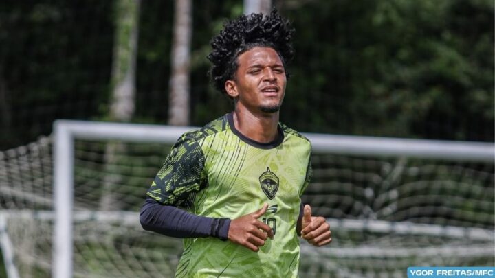 Manaus acerta contratação do equatoriano Alexis Quintero para reta decisiva da Série D