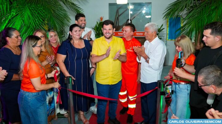 Prefeito Renato Junior inaugura nova biblioteca da Semulsp e amplia investimento na formação da comunidade e dos trabalhadores da limpeza pública&nbsp;