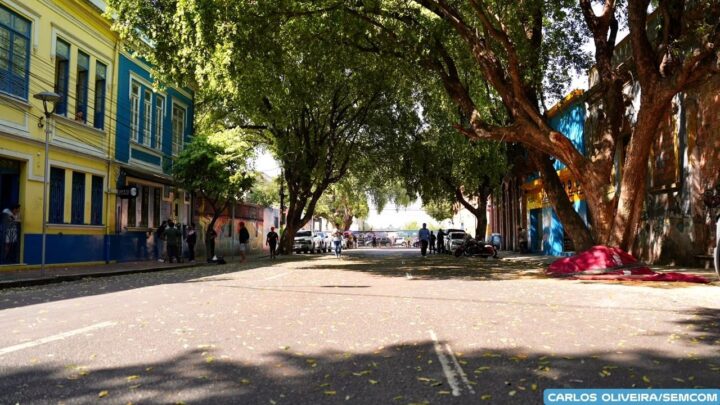 Prefeito Renato Junior assina Ordem de Serviço para criação da primeira ‘Rua Gastronômica de Manaus’ na Ferreira Pena para impulsionar reocupação do centro histórico