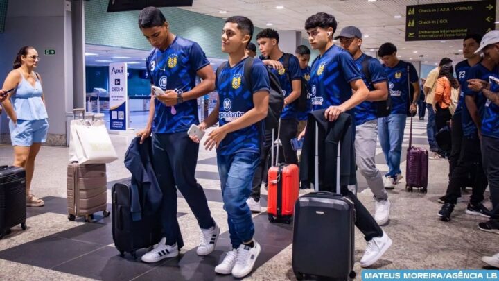 Nacional embarca para jogo decisivo pela Copa do Brasil Sub-20, em Roraima